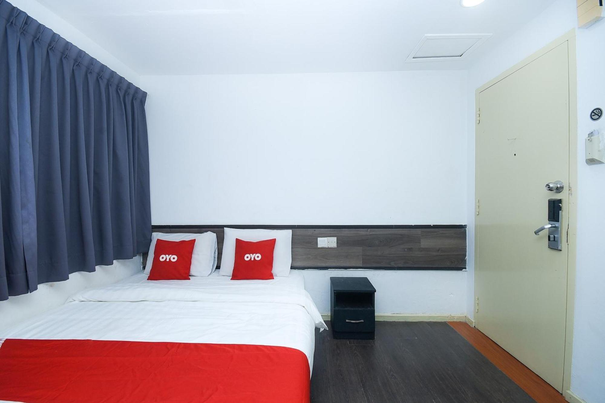 Oyo 90820 River Inn Miri Exterior photo